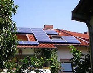Photovoltaikanlage auf einem Ziegeldach