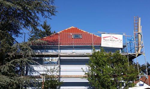 Dacheindeckung mit Tondachziegeln